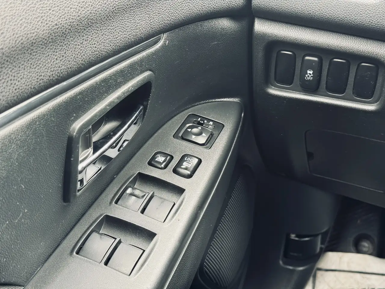 Mitsubishi RVR снимка Mitsubishi RVR