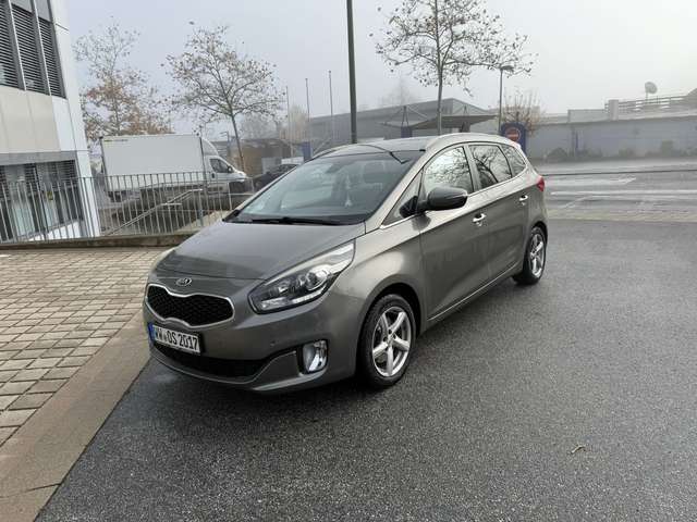 Imagine Kia Carens 1.7 CRDi Spirit