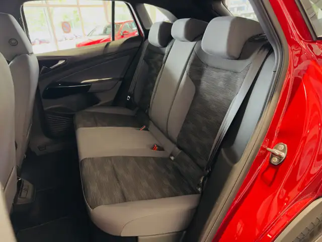 Volkswagen Id.4 view 15