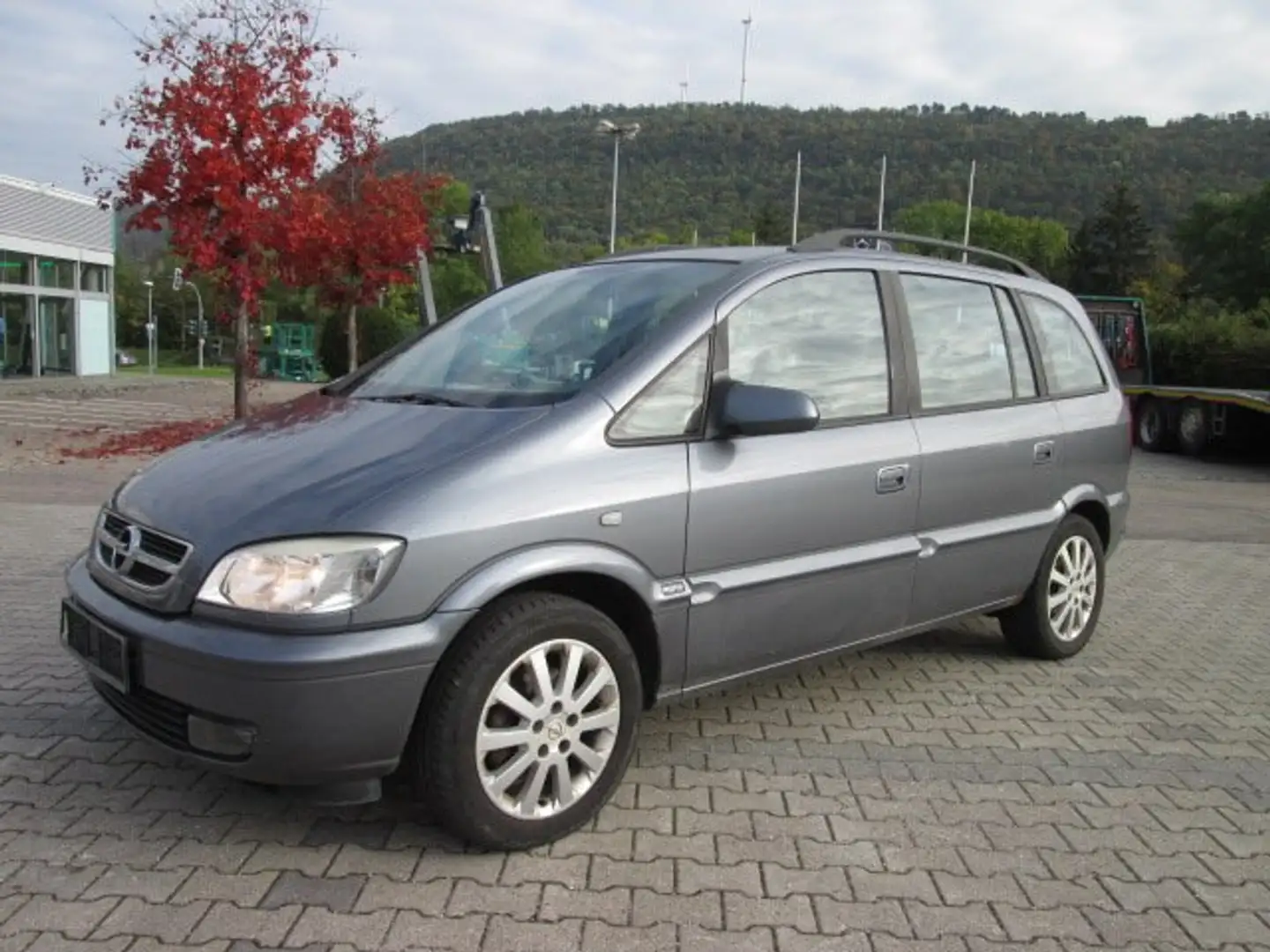 Opel Zafira Zafira 1.8 Njoy+2.HAND+TÜV=06/2026+7-SITZER - 2