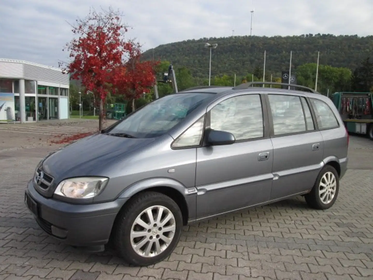 Opel Zafira Zafira 1.8 Njoy+2.HAND+TÜV=06/2026+7-SITZER - 1