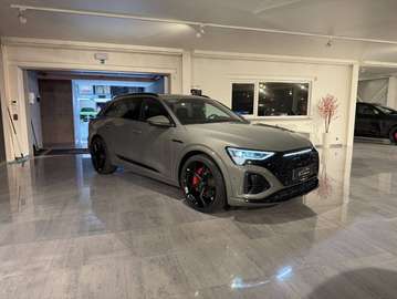 55 QUATTRO 408PK * FULL BLACK PACK * 3X S-LINE * LEDER *360° CAMERA * TREKHAAK * CAR PLAY * 22" ABT VELGEN * PANO *