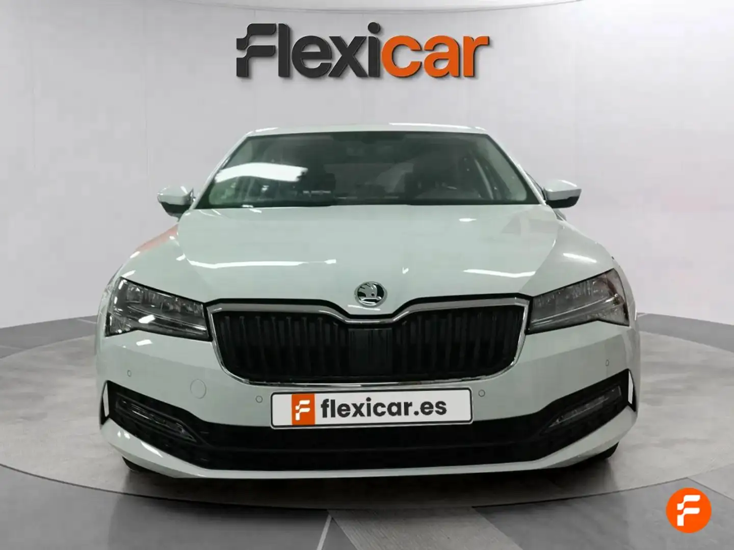 Skoda Superb Combi 2.0TDI Style 4x4 110kW Blanco - 2