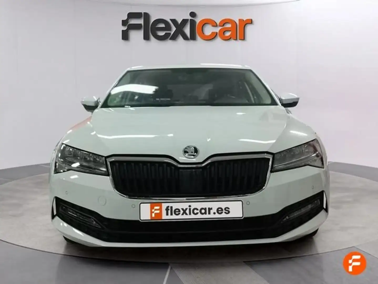 Skoda Superb Combi 2.0TDI Style 4x4 110kW Blanco - 2