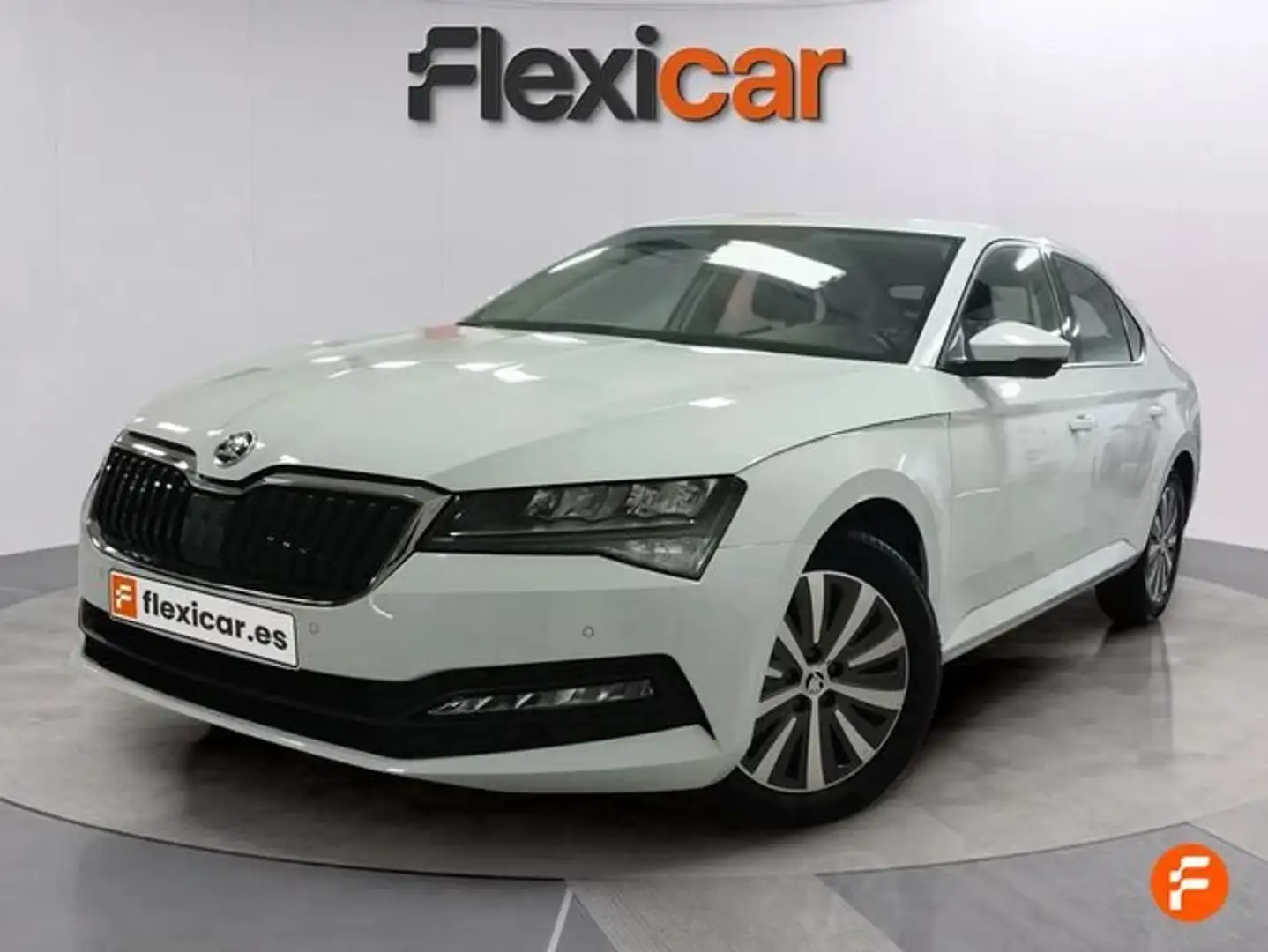 Skoda Superb Combi 2.0TDI Style 4x4 110kW Blanco - 2