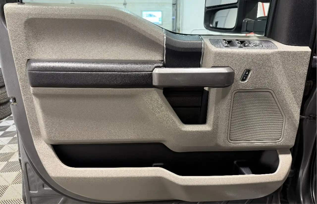 Ford F 350 снимка Ford F 350