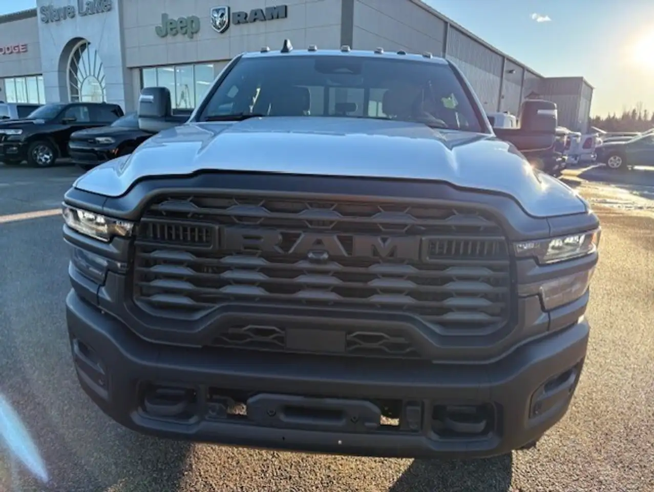 RAM 2500 снимка RAM 2500