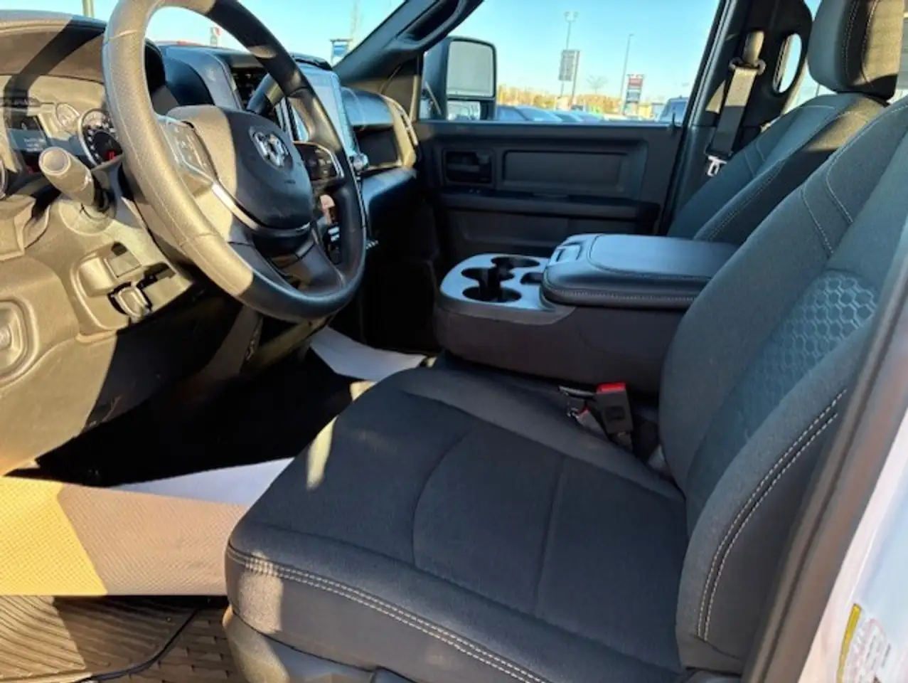 RAM 2500 снимка RAM 2500