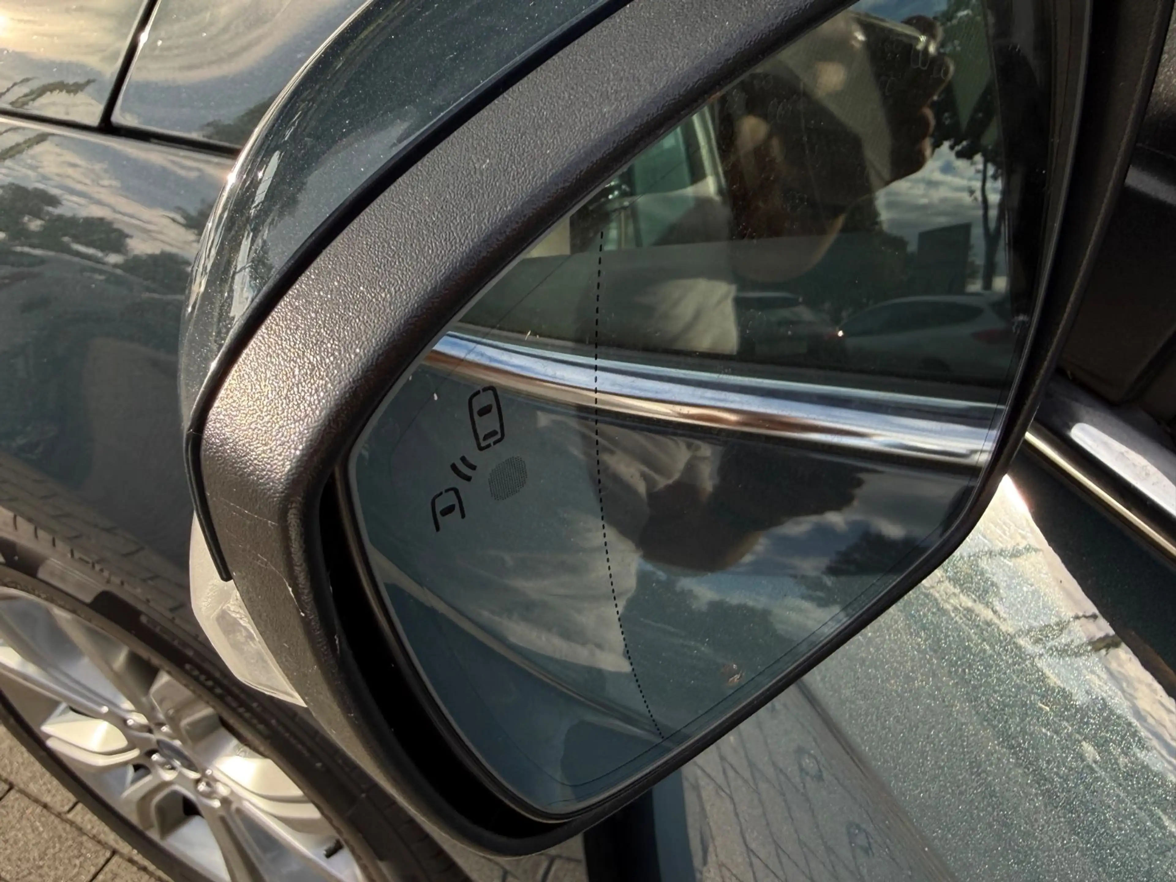 Ford Edge Titanium 4x4 — photo 12