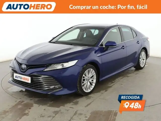 Toyota Camry 2.5 Hybrid Luxury