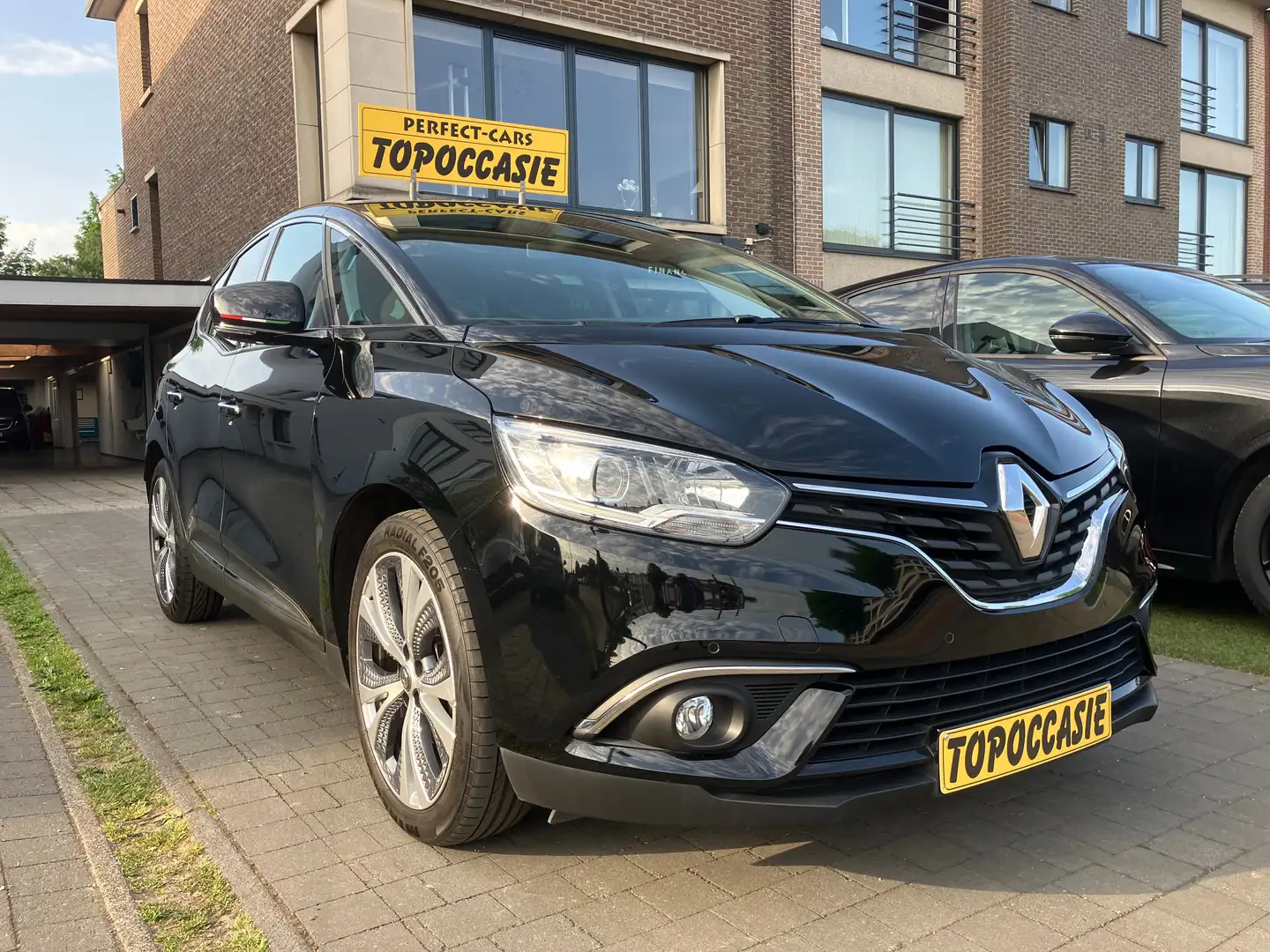 Renault Scenic SCENIC -DYNAMIC-BENZINE 1300-TOPSTAAT Zwart - 1