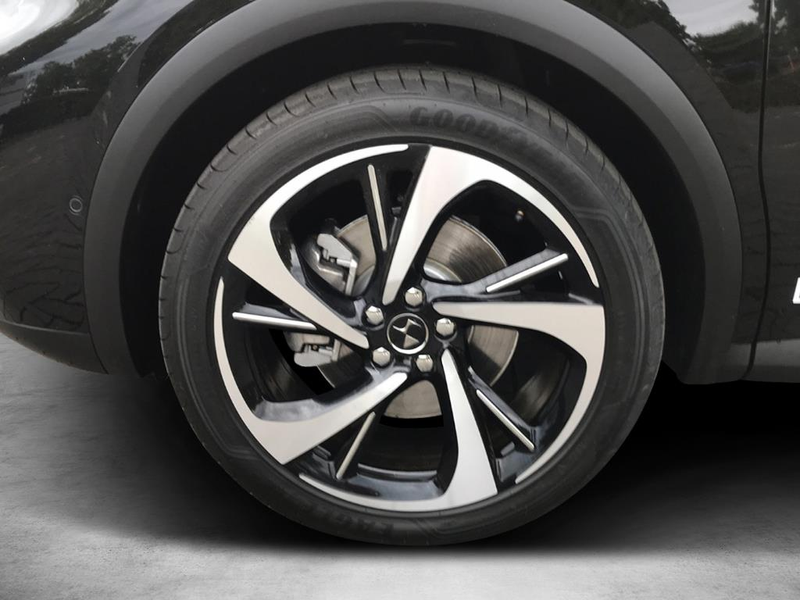 DS Automobiles DS 7 Crossback E-Tense 4x4 Ligne Noire — photo 10