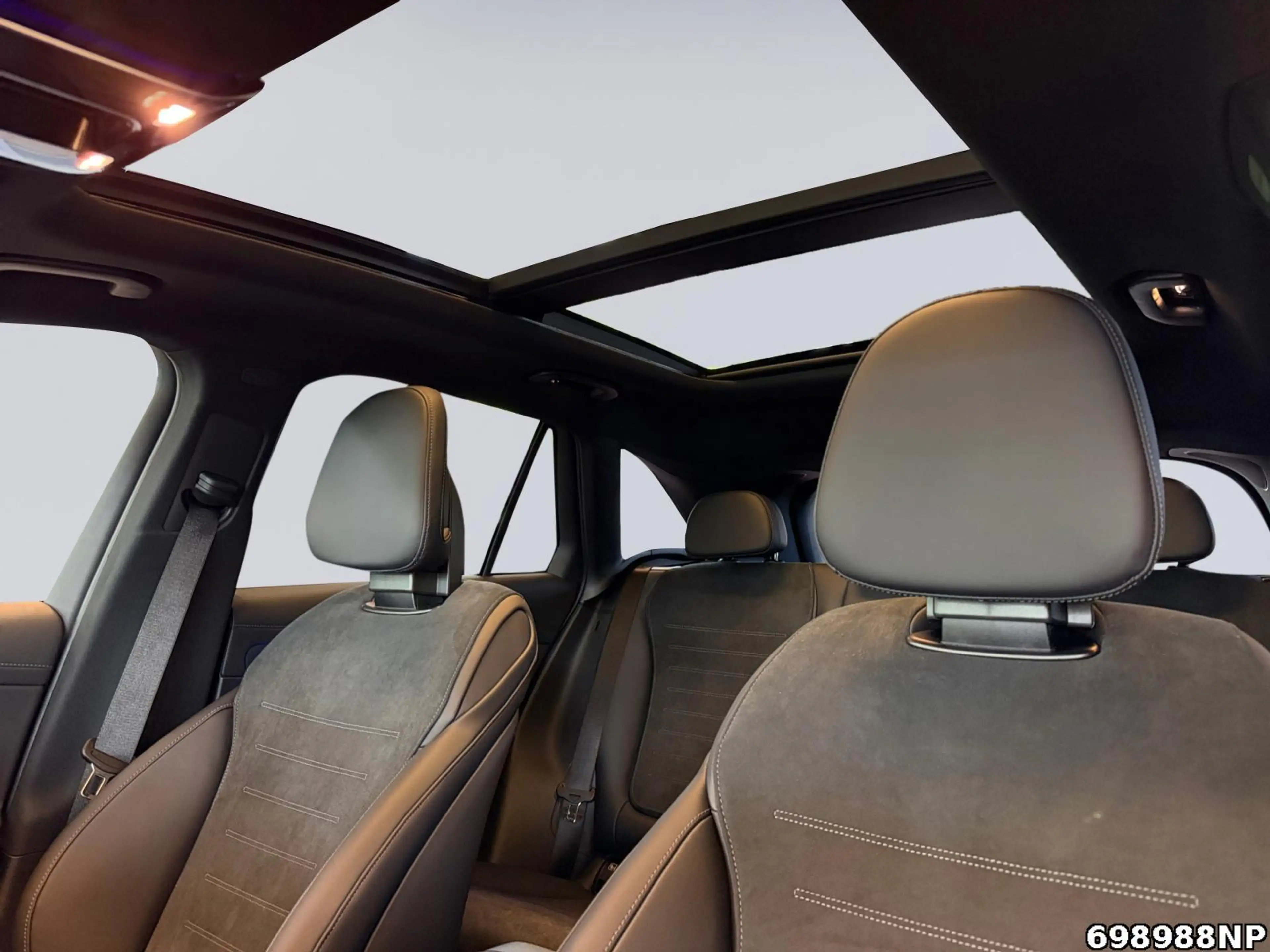 Mercedes-Benz GLC 220 d 4MATIC EDITION+PANO+AHK+360°+20"+ — photo 13