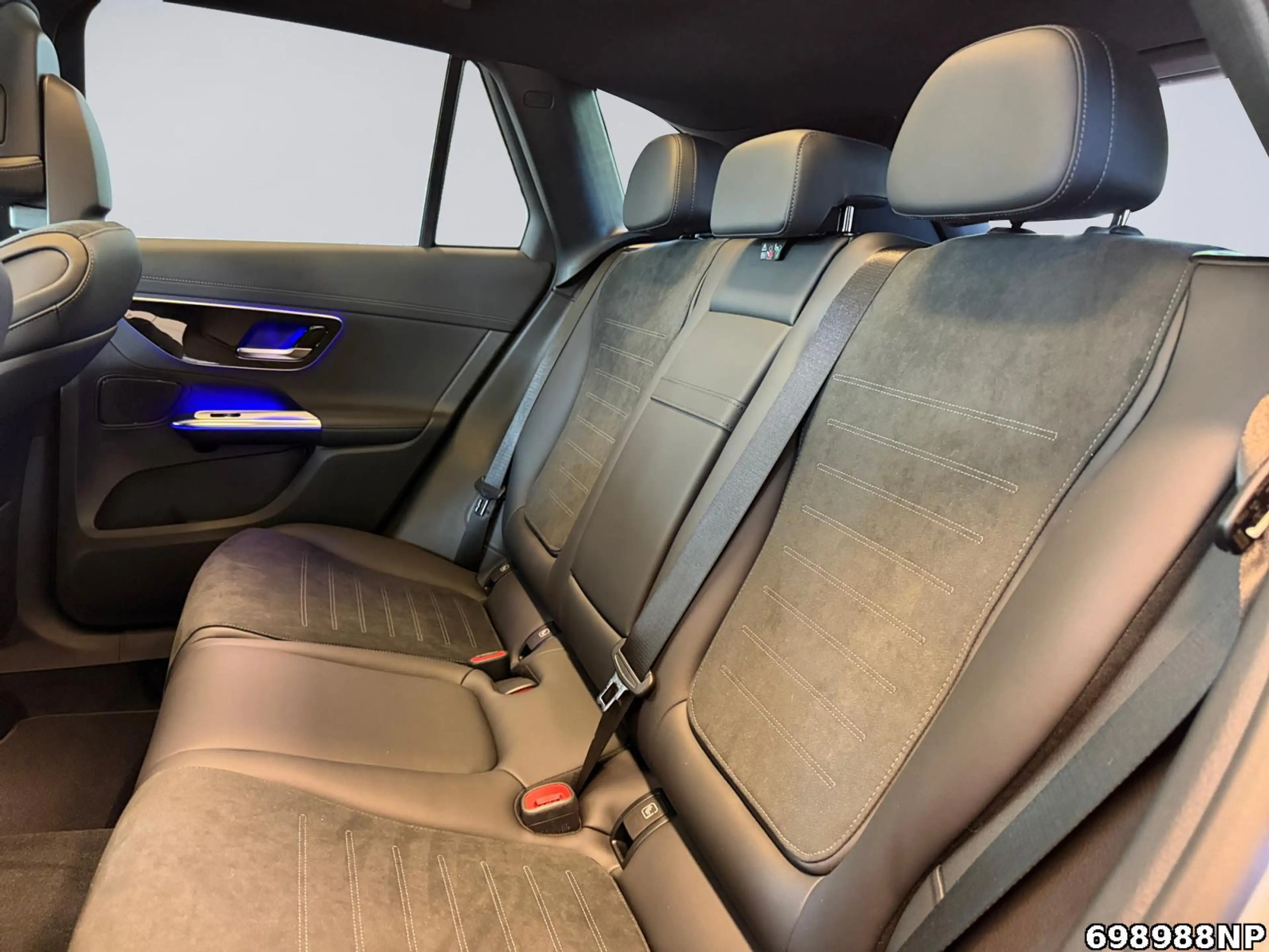Mercedes-Benz GLC 220 d 4MATIC EDITION+PANO+AHK+360°+20"+ — photo 11