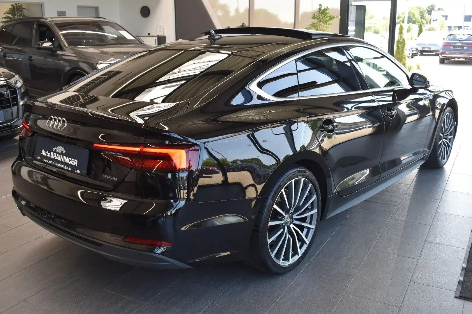 Audi A5 Sportb 40TDI Quattro S-Line LED~OpSky~Virutal Schwarz - 2