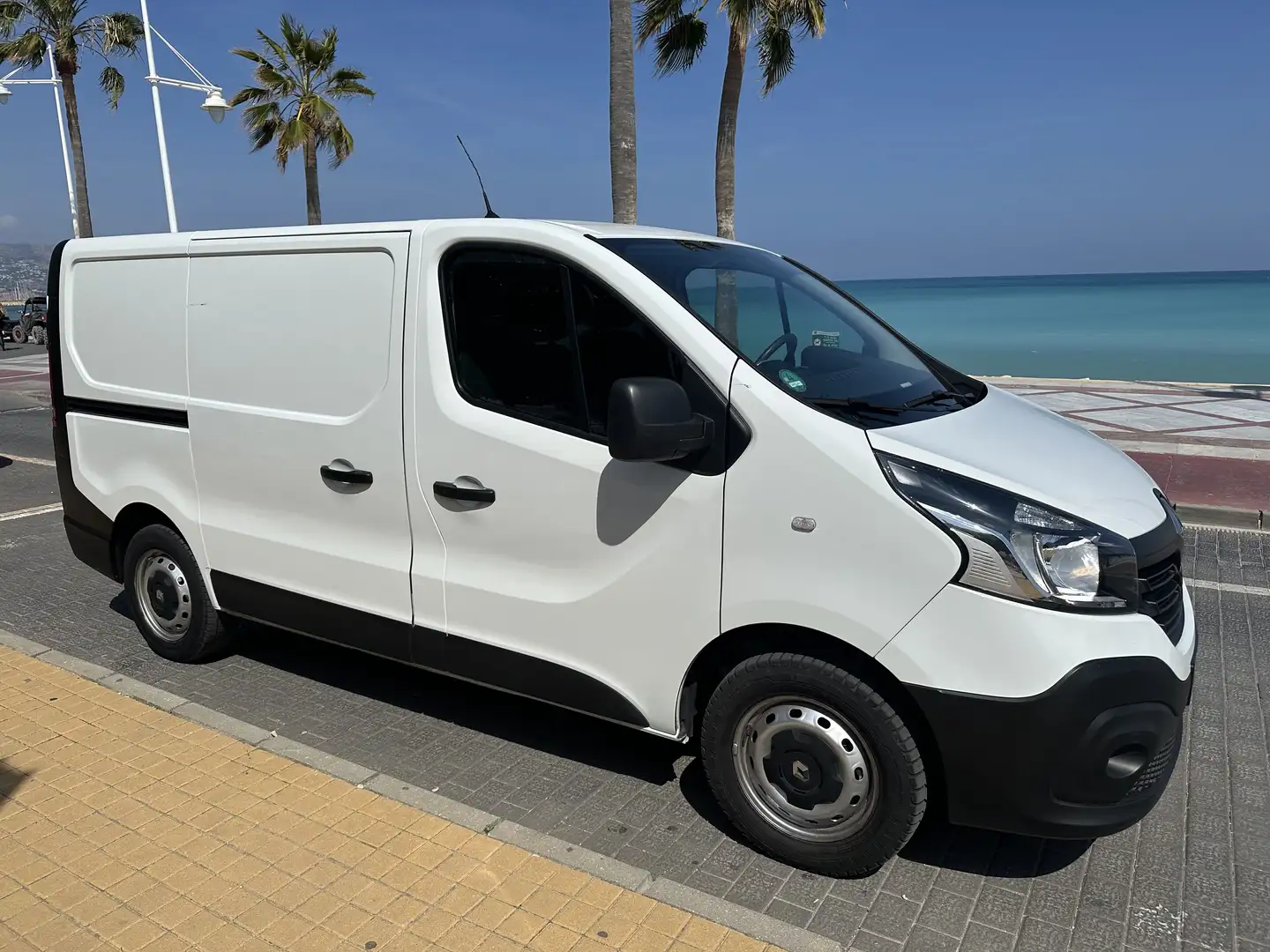 Renault Trafic ENERGY dCi 145 Grand Combi Start Blanco - 2