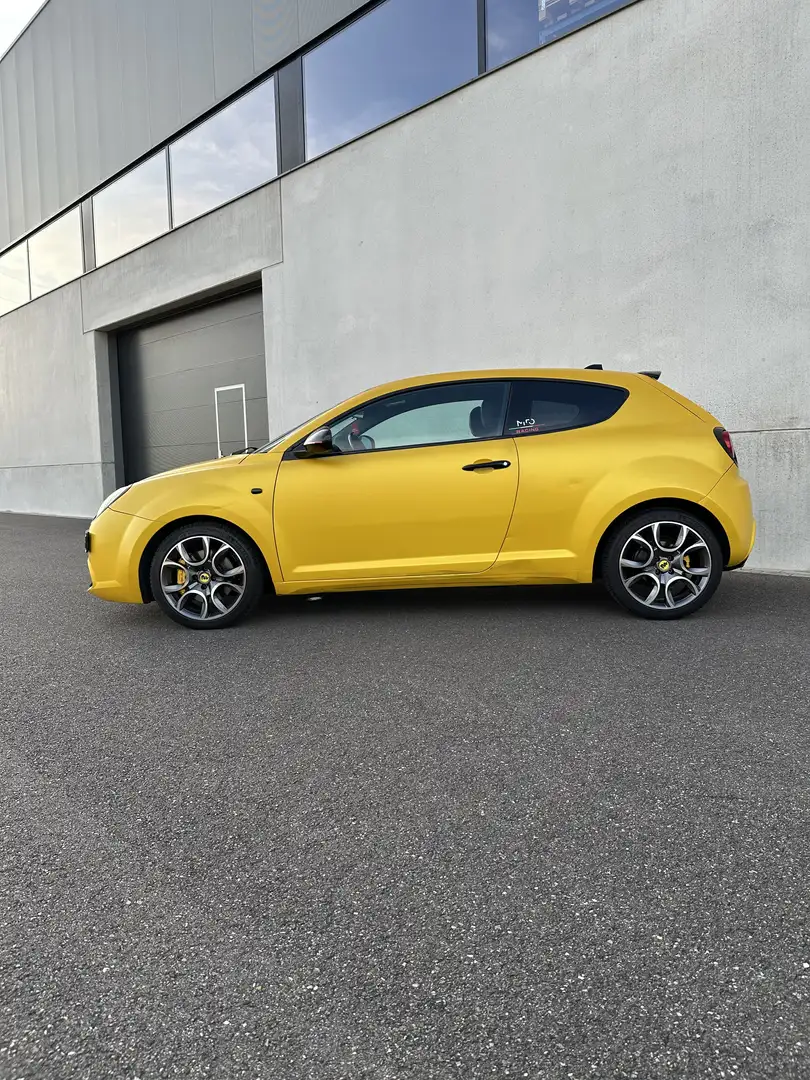 Alfa Romeo MiTo MiTo 1.4 T Geel - 2