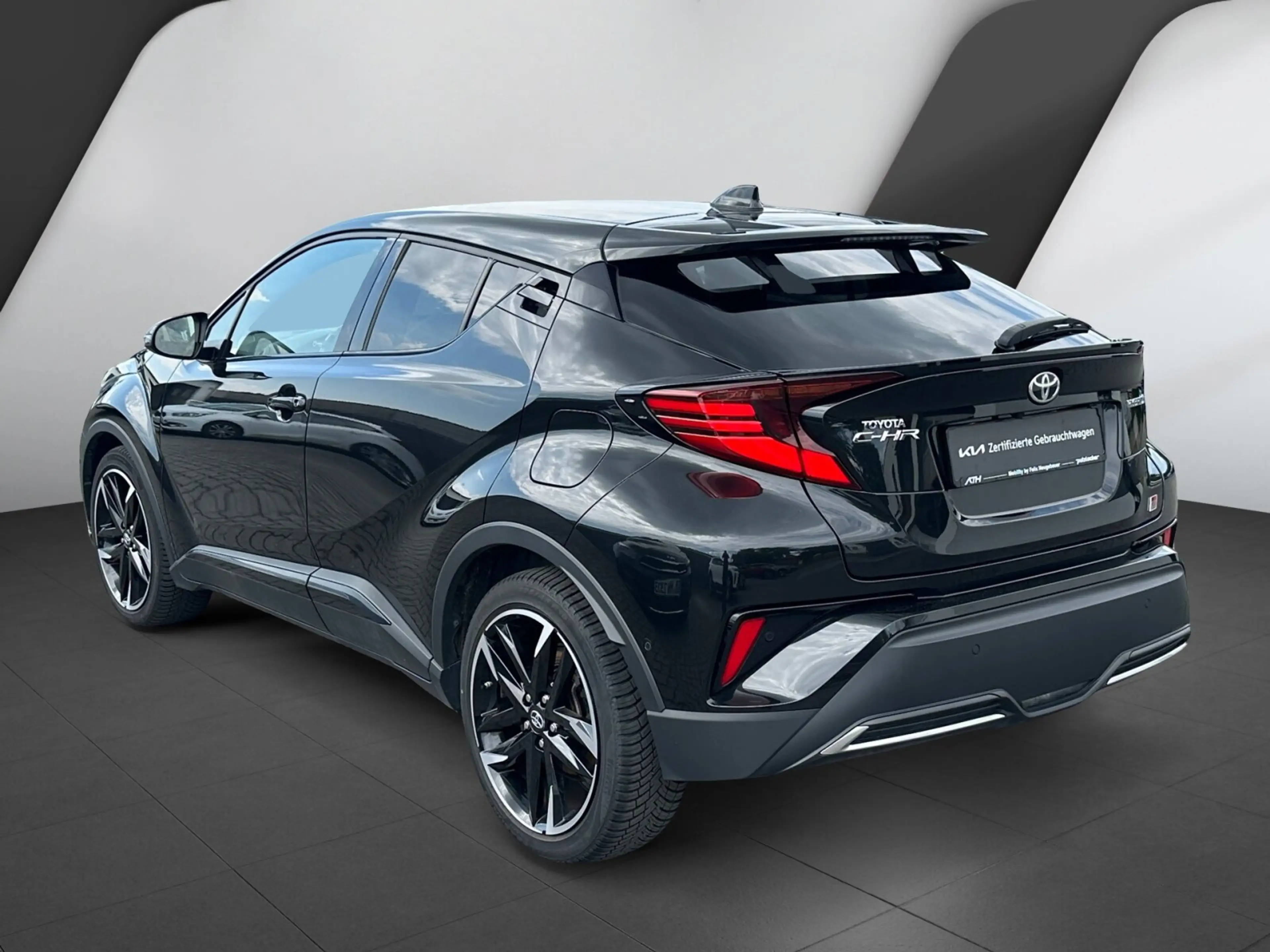 Toyota C-HR+ C-HR 2.0 Hybrid GR Black Edition Navigation Navi — photo 2