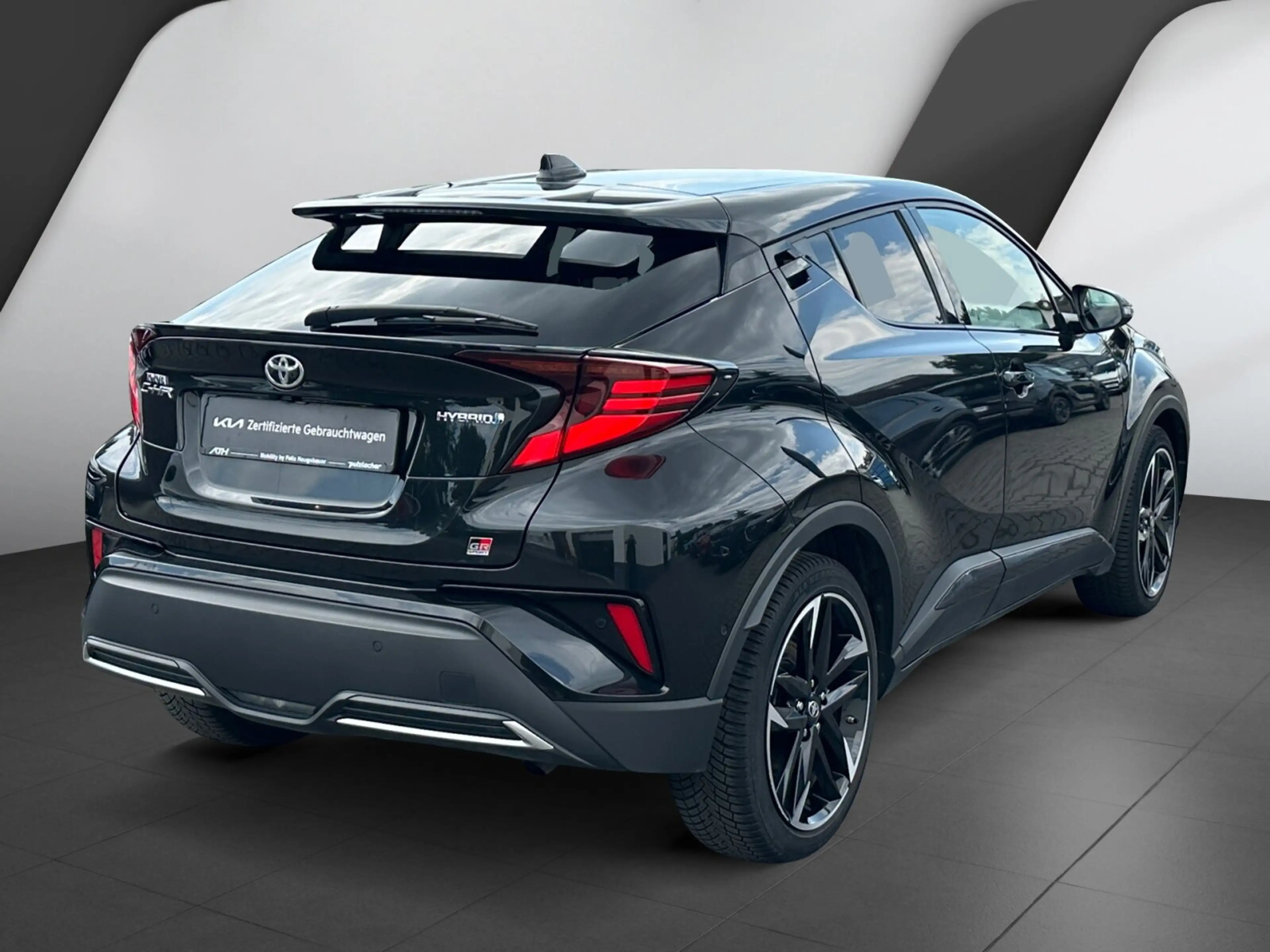 Toyota C-HR+ C-HR 2.0 Hybrid GR Black Edition Navigation Navi — photo 5