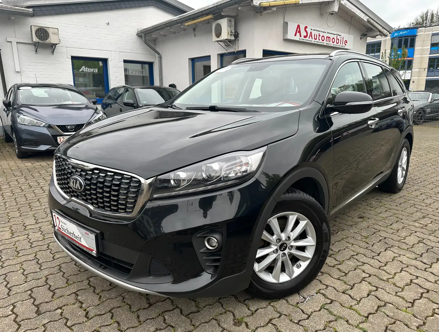 Kia Sorento 2,2 CRDI+NAVI+6 GANG+KLIMATRO+PDC+KAMERA+SHZ+TEMPO Noir - 1