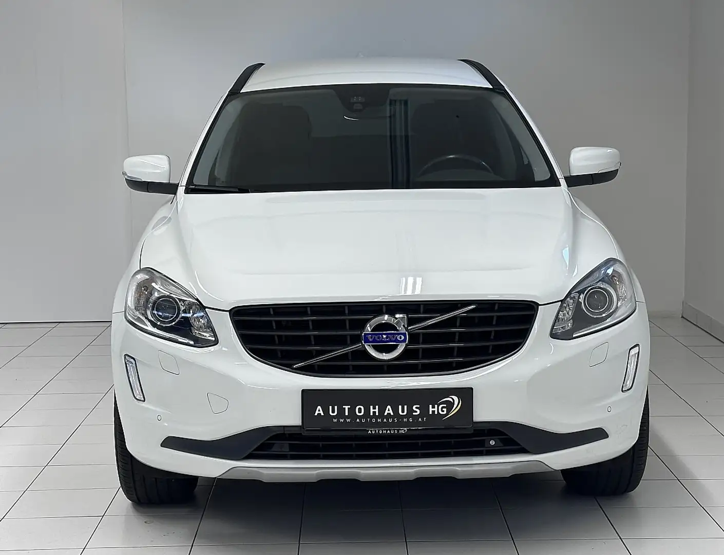 Volvo XC60 D3 Summum*XENON*NAVI*SHZ*PDC* Weiß - 2
