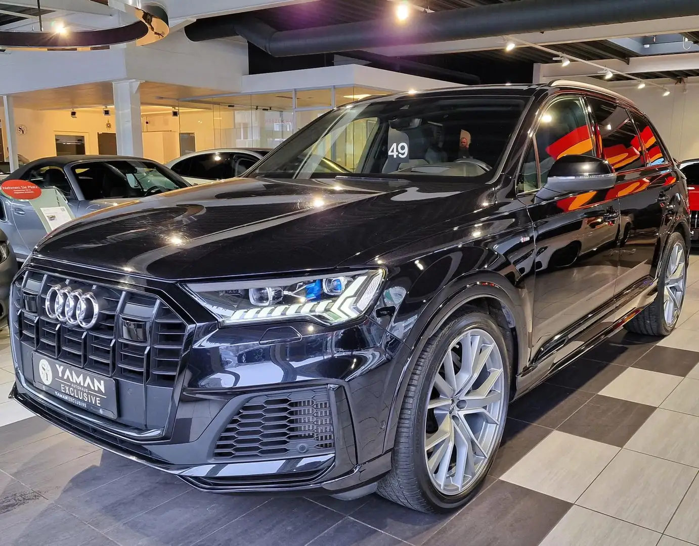 Audi Q7 55 TFSI qu. S line*Pano*HuD*StHzg*Massage Schwarz - 1