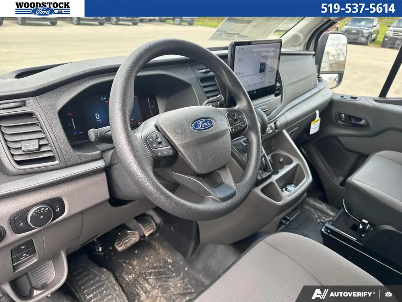 Ford Transit Cargo Van снимка Ford Transit Cargo Van
