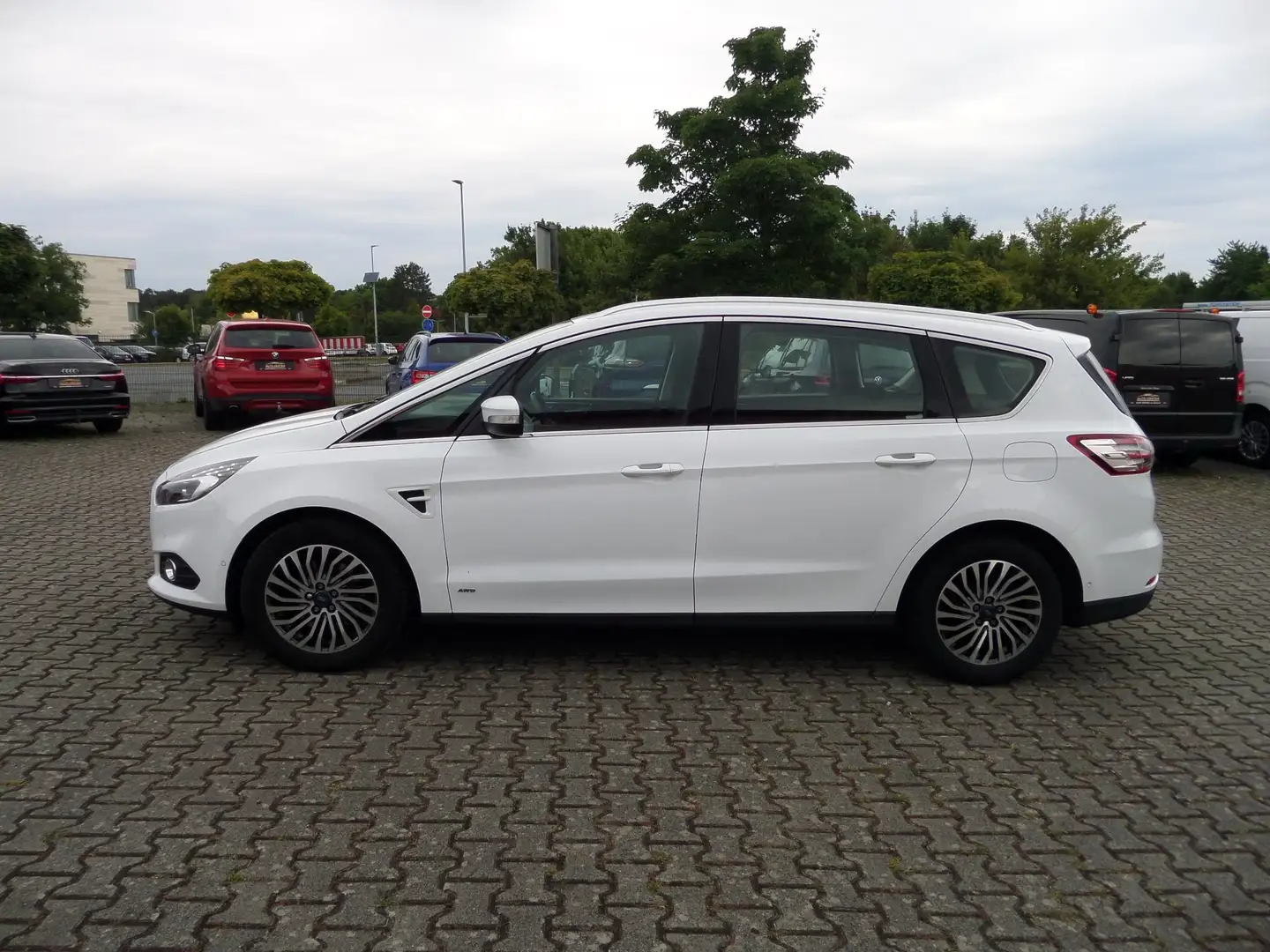 Ford S-Max EcoBlue Titanium AWD+Turbolader-Schaden Weiß - 1