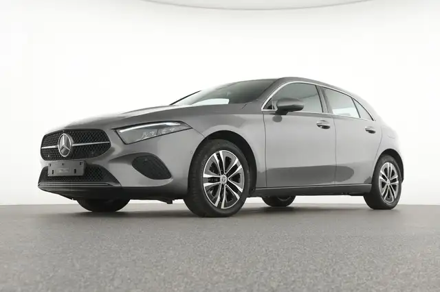 Mercedes-Benz A 250 e Business Line