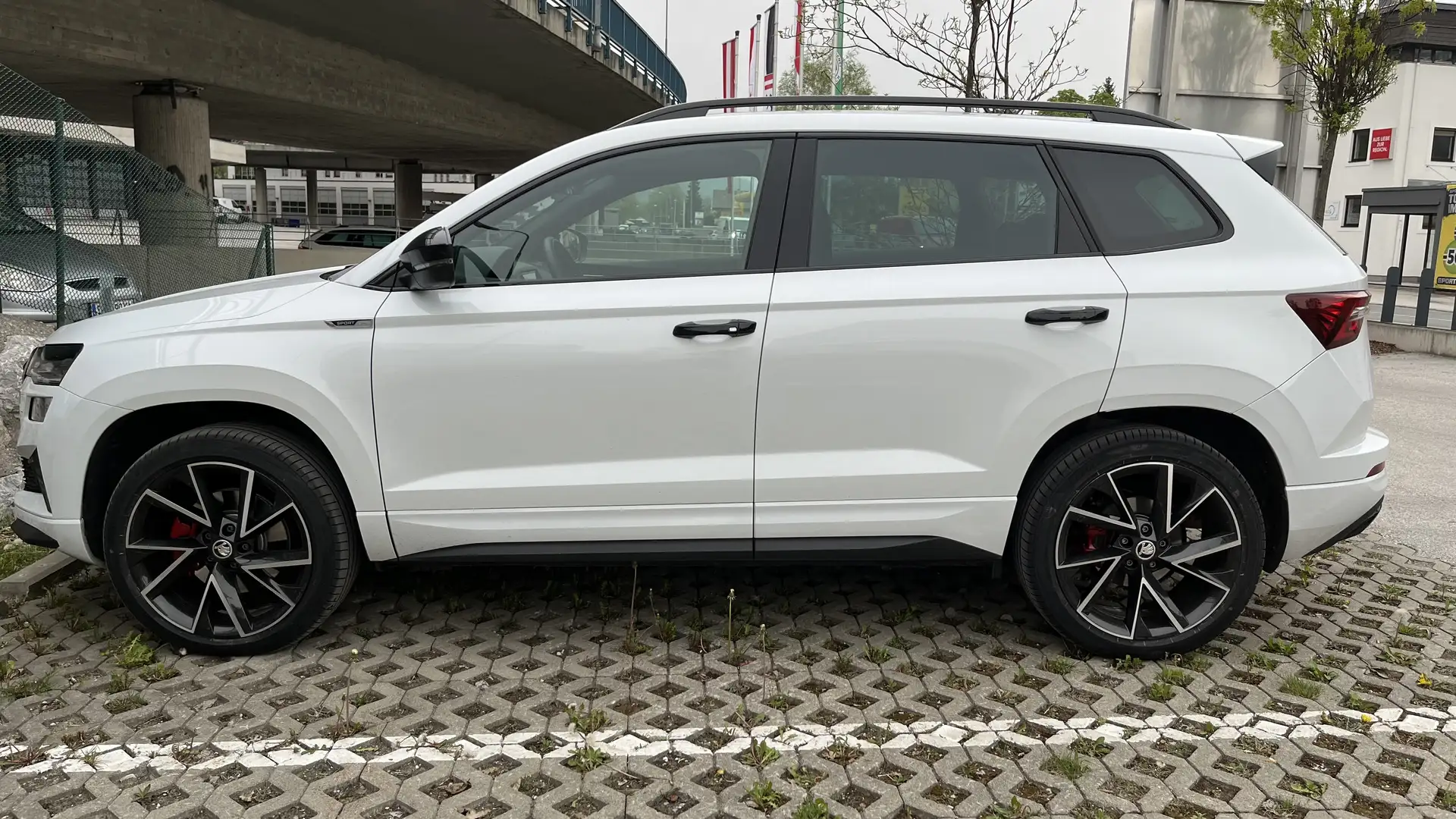Skoda Karoq 2,0 TDI 4x4 DSG Sportline - 1