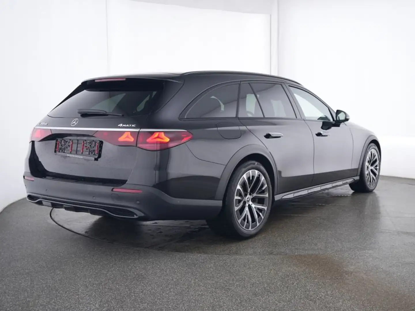 Mercedes-Benz E 300 de 4M T EQ All Terrain NIGHT/AHK/360/DISTR Schwarz - 2