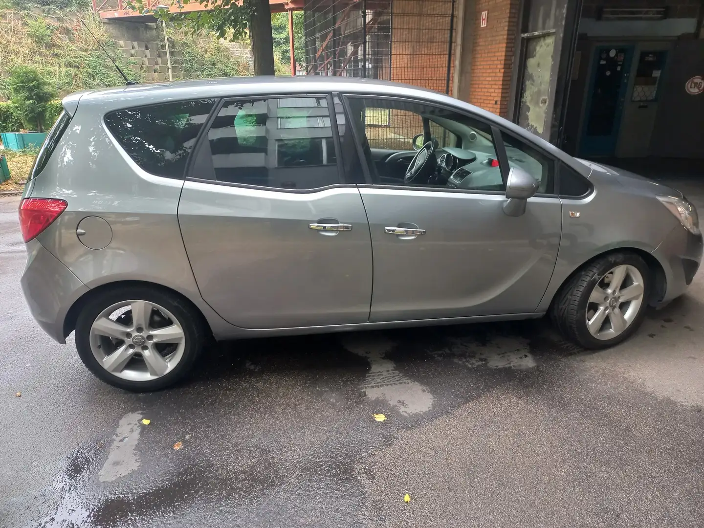 Opel Meriva 1.7 CDTi Cosmo DPF - 2