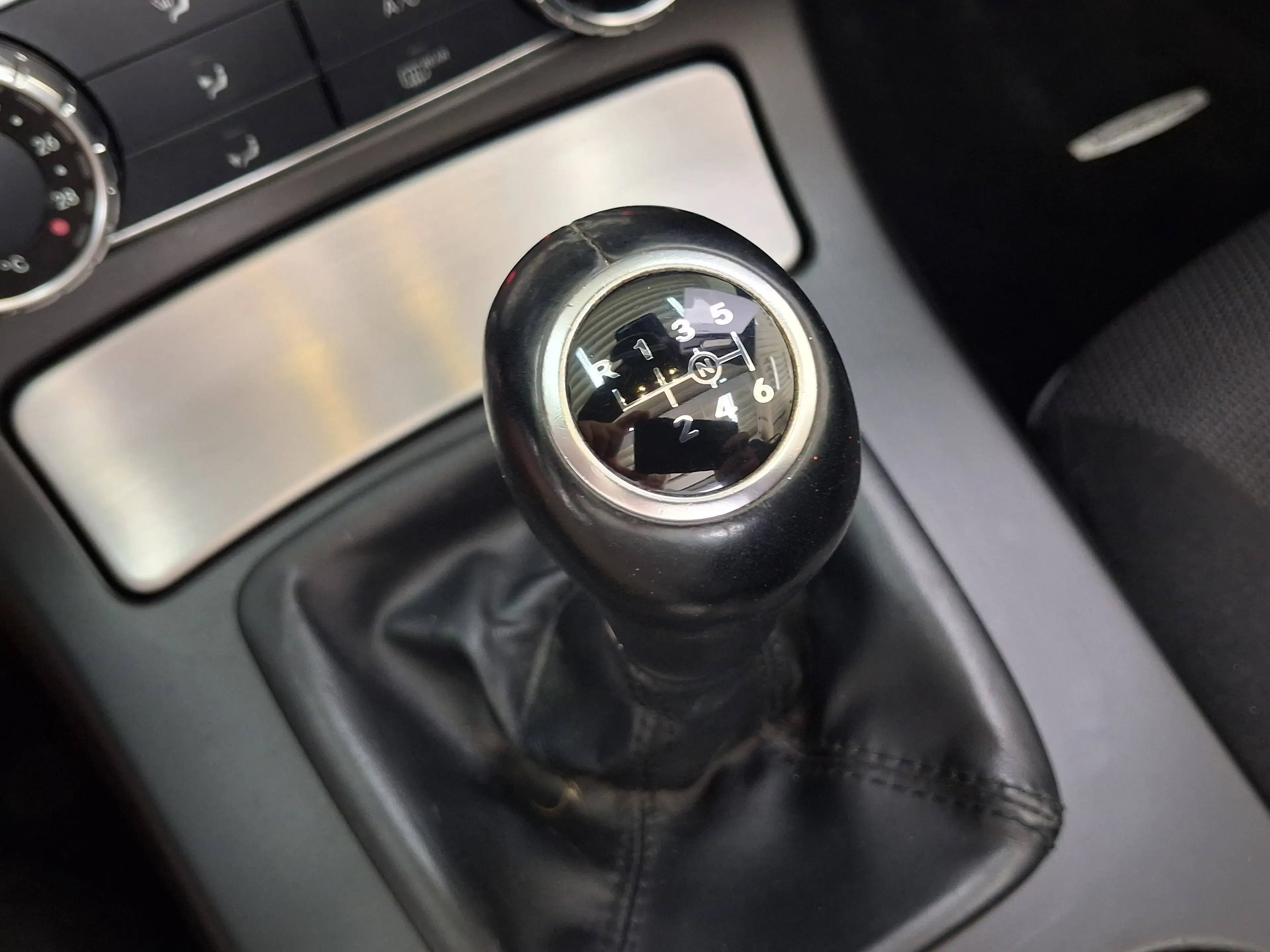 Mercedes-Benz SLK 200 SLK 200 Kompressor / NAVI / BOITE MECA / SUPERBE / GARANTIE — photo 10