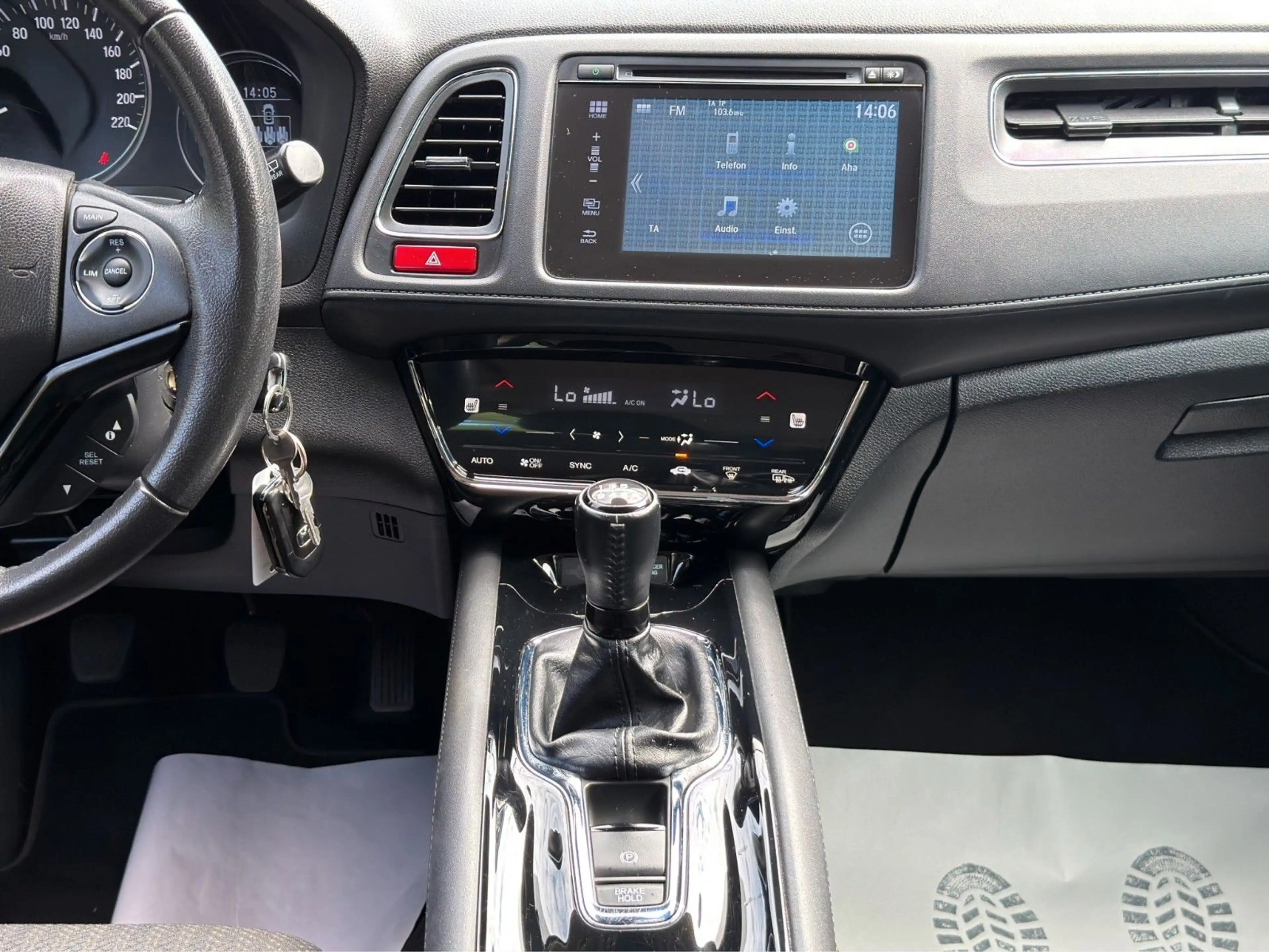 Honda HR-V 1.5 i-VTEC PDC/SHZ/2.Hand — photo 15