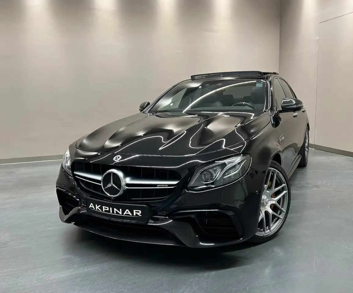 Mercedes-Benz E 63 AMG