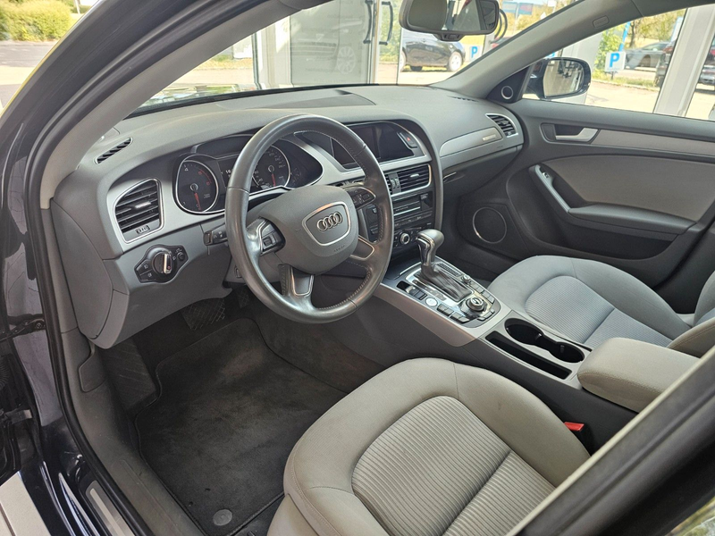 Audi A4 Avant quattro Panoroma Standheizung — photo 13