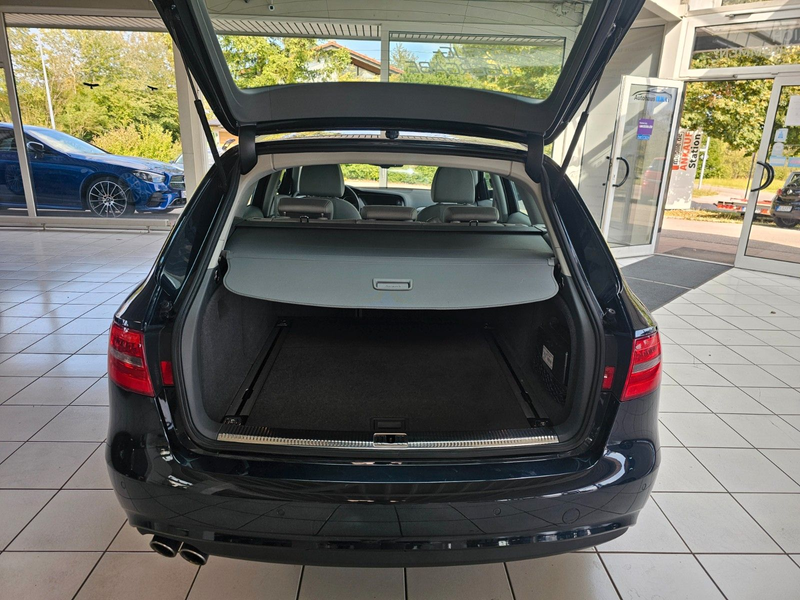 Audi A4 Avant quattro Panoroma Standheizung — photo 12