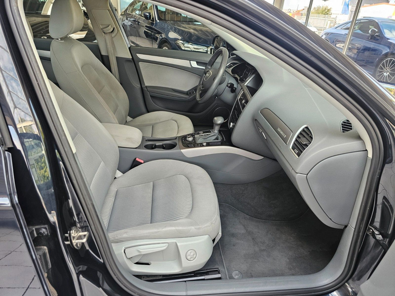 Audi A4 Avant quattro Panoroma Standheizung — photo 18