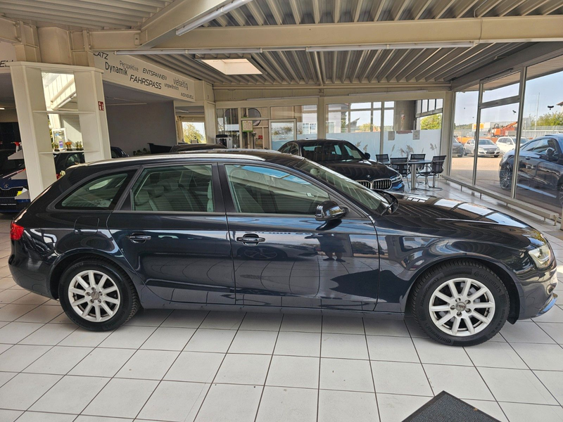 Audi A4 Avant quattro Panoroma Standheizung — photo 8