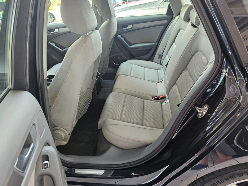 Audi A4 Avant quattro Panoroma Standheizung — photo 15