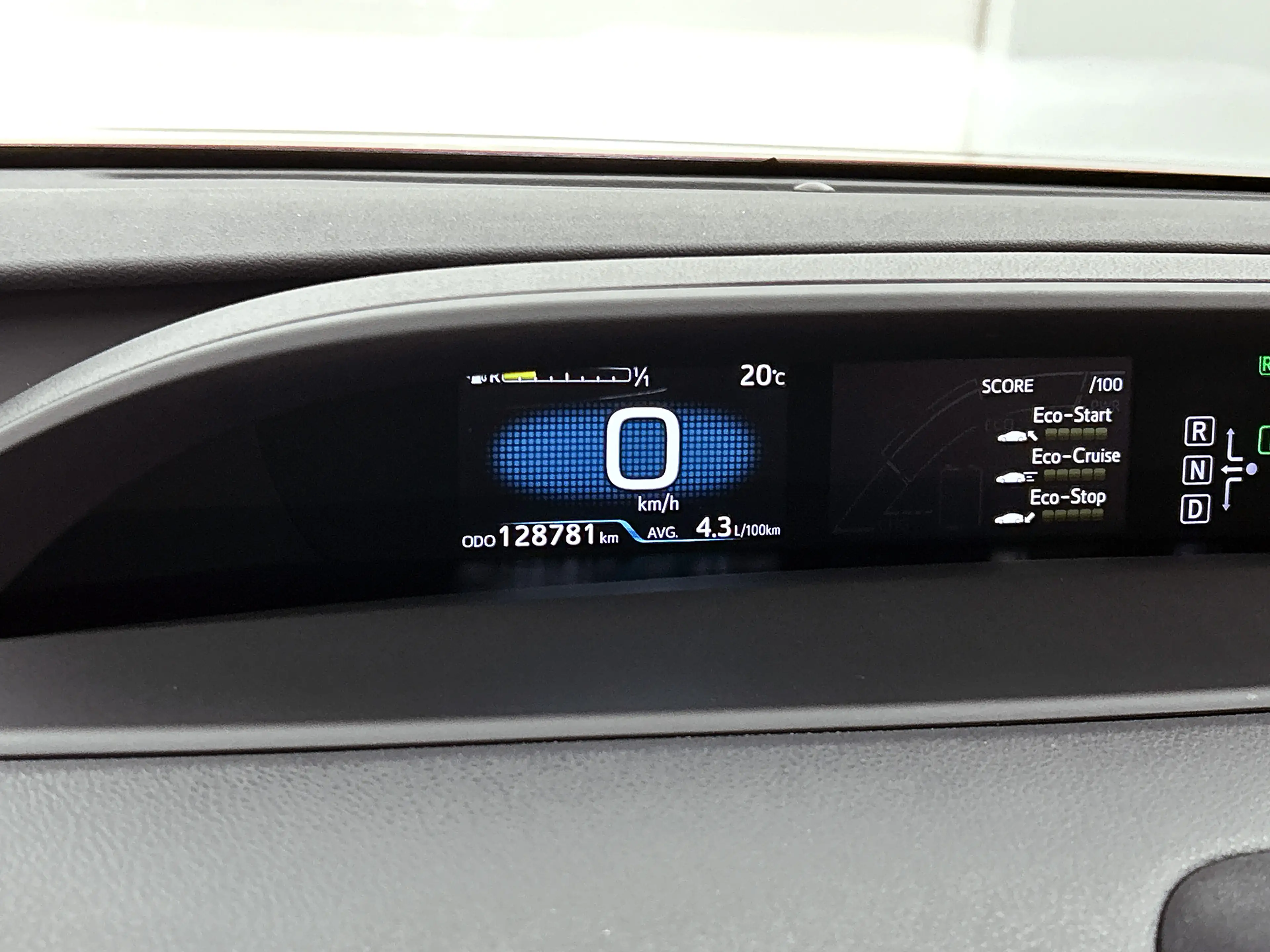 Toyota Prius 1.8 Aspiration — photo 5