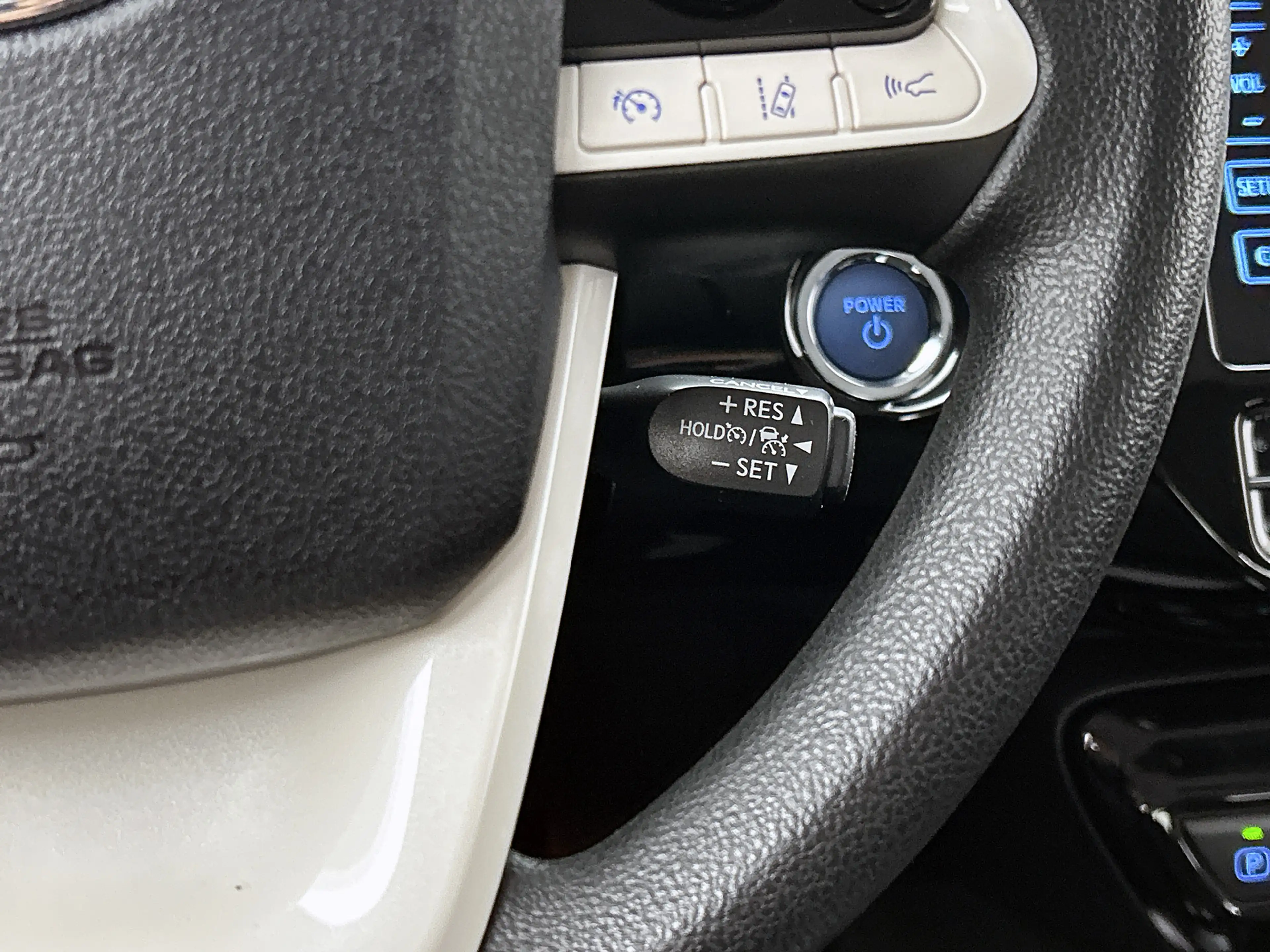 Toyota Prius 1.8 Aspiration — photo 15