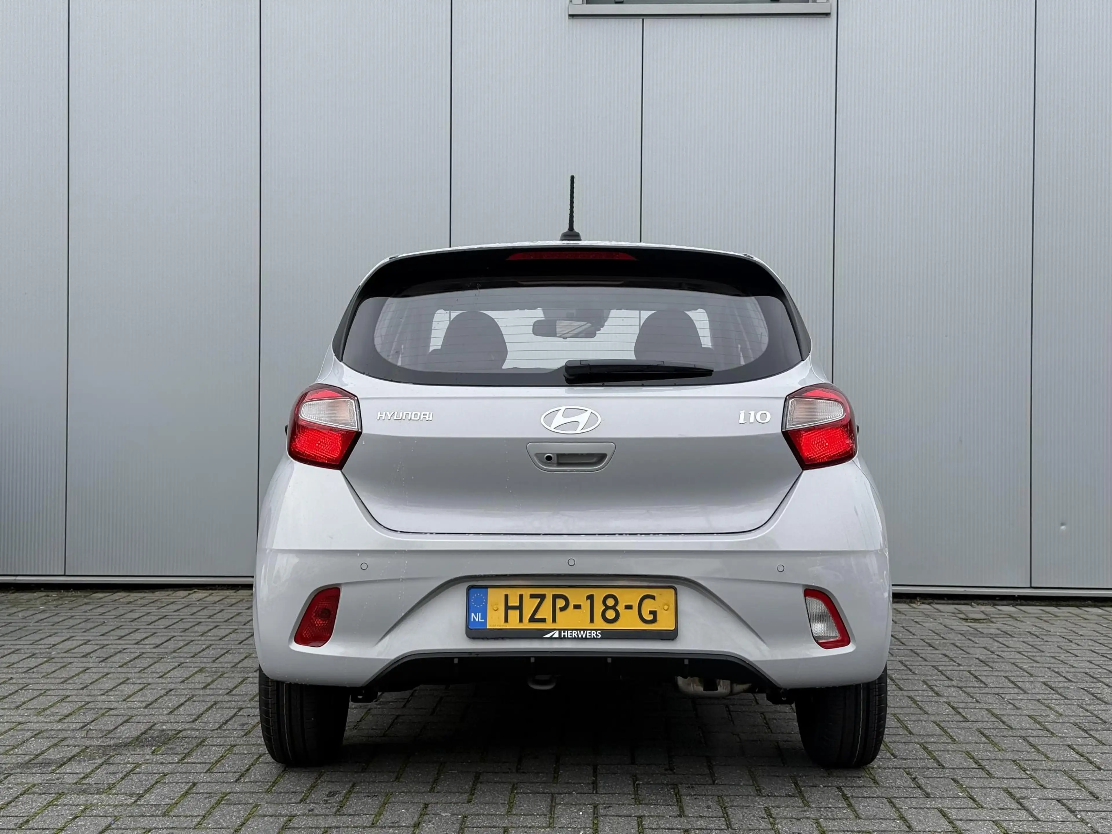 Hyundai i10 1.0 Comfort / Navigatie / Achteruitrijcamera / Par — photo 3