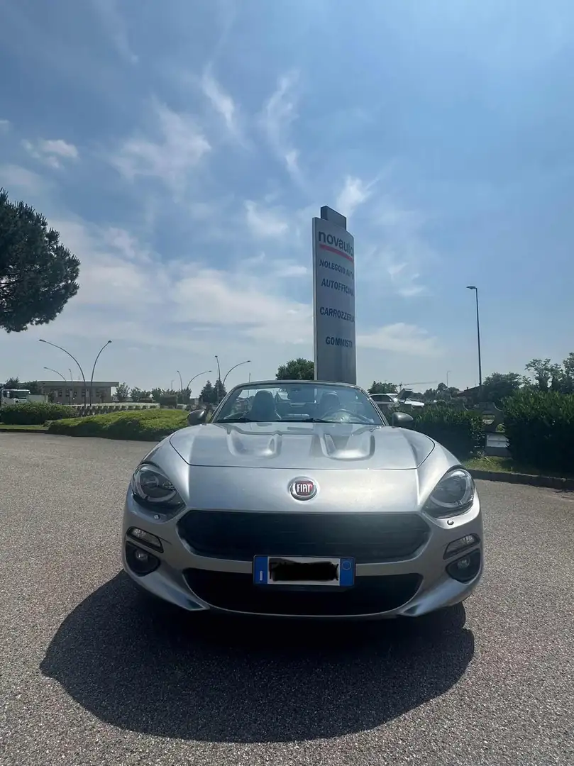 Fiat 124 Spider 1.4 MultiAir Sport Designer Gris - 2