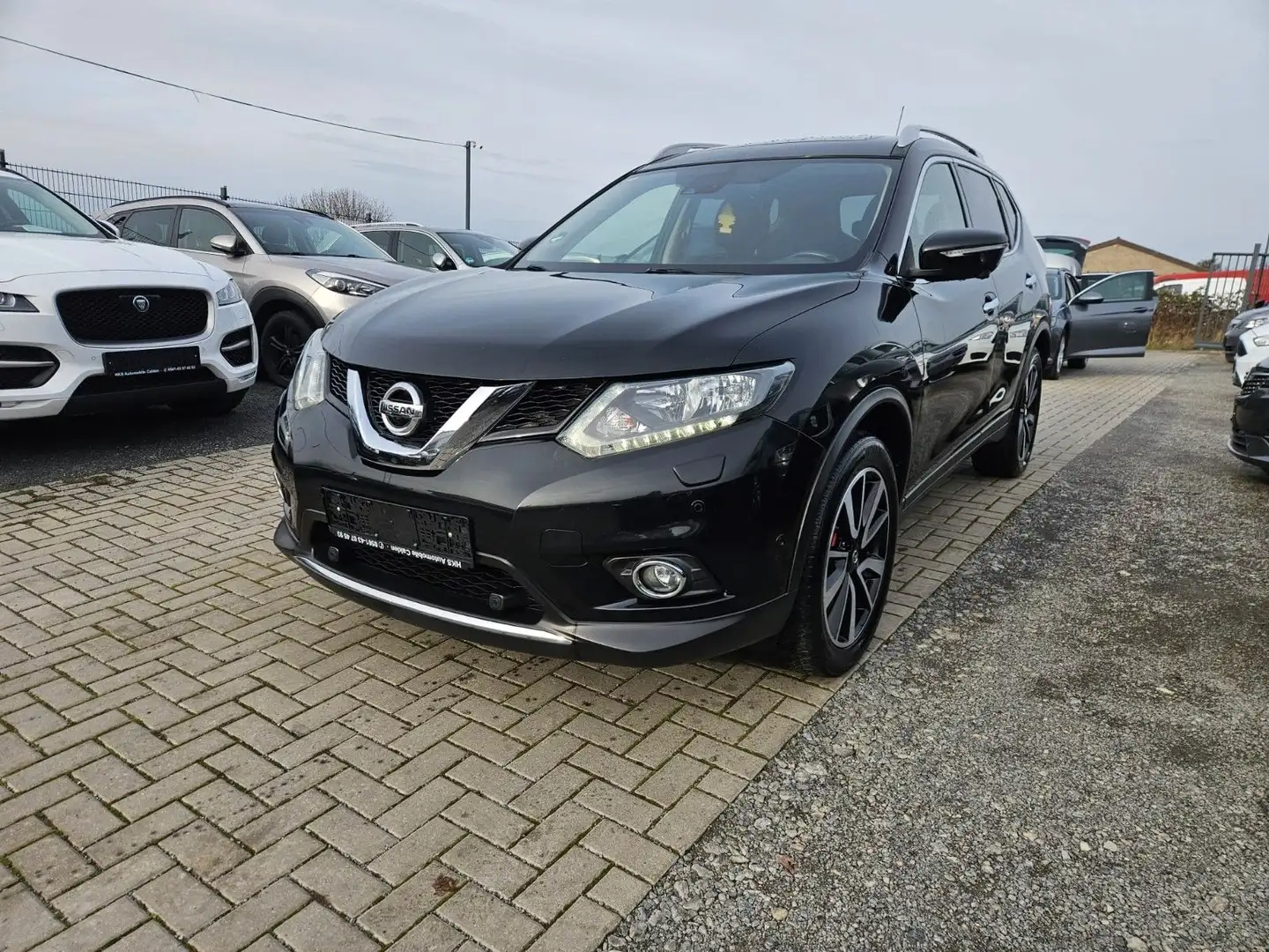 Nissan X-Trail N-Vision Schwarz - 1