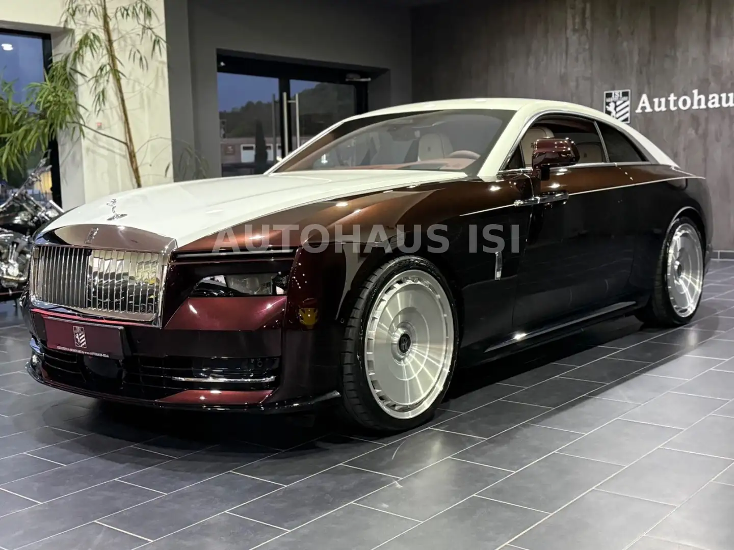 Rolls-Royce Spectre TWO-TONE,STARLIGHT DOORS,BESPOKE,24"FULL Rot - 1