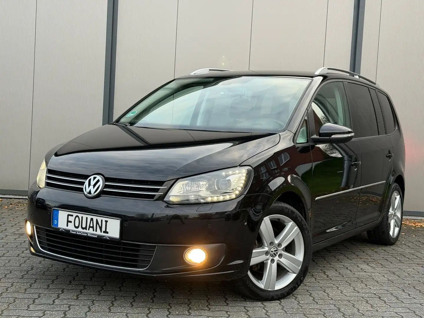 Volkswagen Touran Highline*LED*KLIMA*NAVI*SHZ*GARANTIE Schwarz - 1