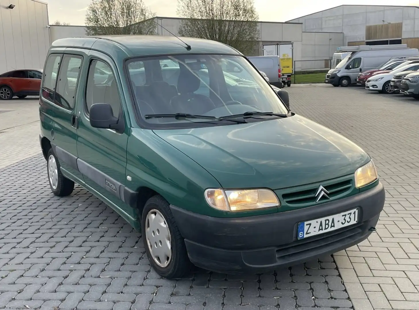 Citroen Berlingo 1.9 Diesels , 5places , 202.000km , 1er propriét Vert - 2