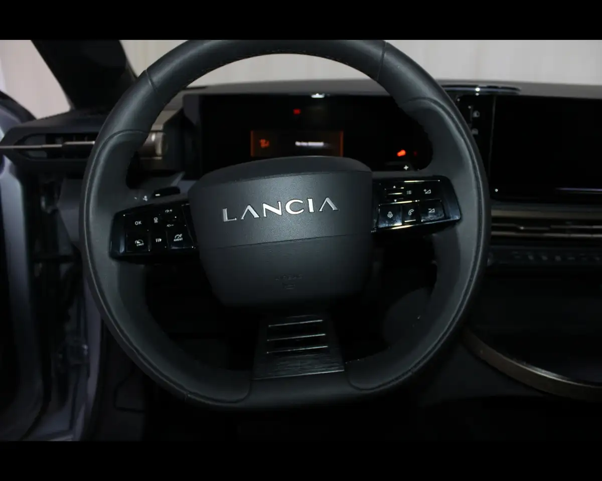 Lancia Ypsilon 2025 — фото 11