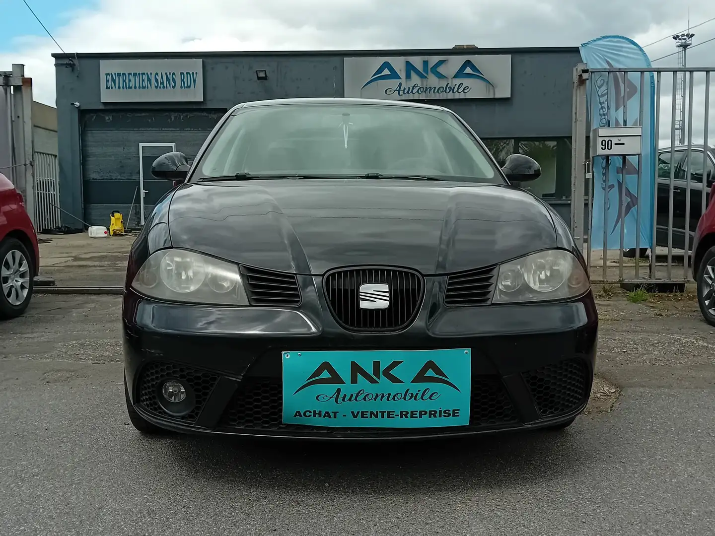SEAT Ibiza 1.4 TDi Ecomotive DPF Noir - 1